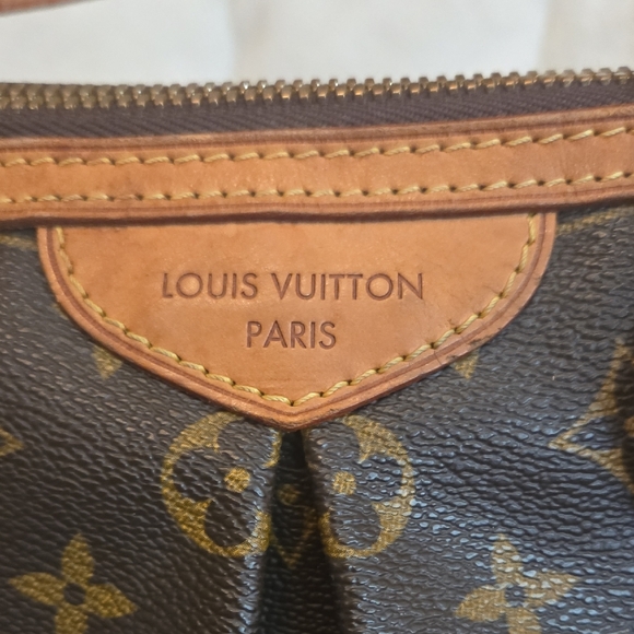 Louis Vuitton Palermo PM Shoulder Bag - Picture 3 of 13